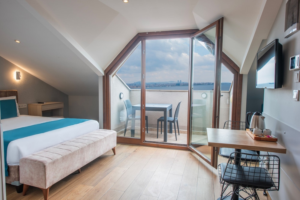 Penthouse, Double Bed, Sea View, Balcony, Annex