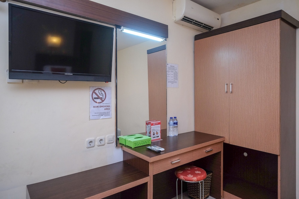 RedDoorz Plus Grand Populer Hotel (ex Nida Rooms Makassar Sulawesi) 31/33