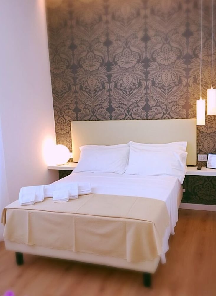 COMFORT, DOUBLE BED