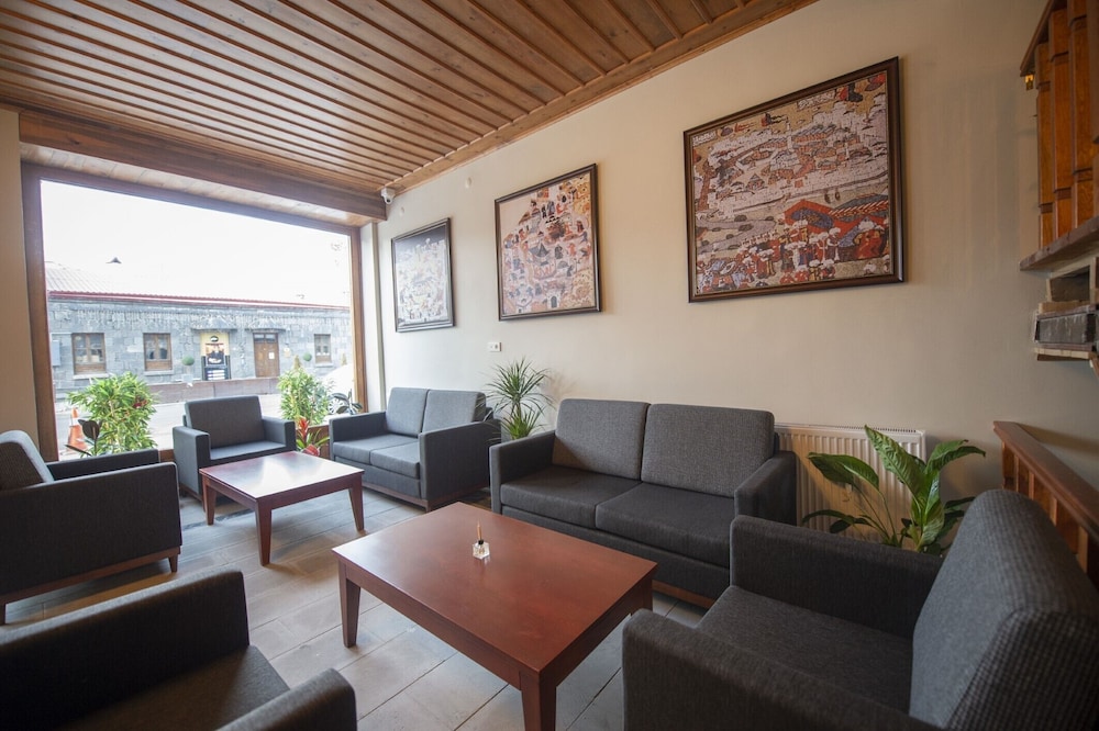Ahiska Palas Otel 28/46