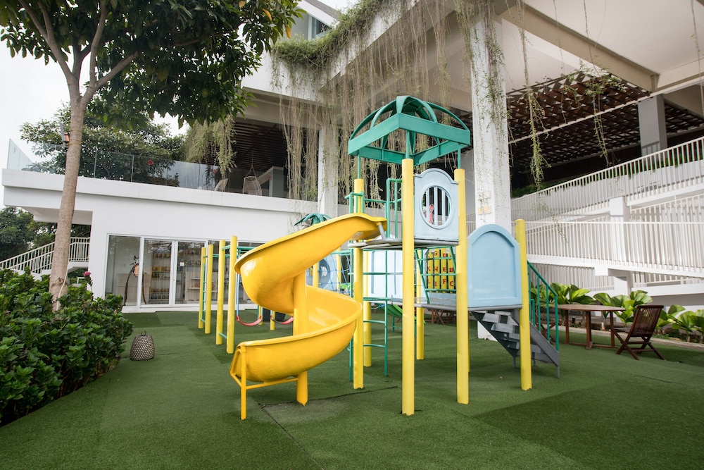 Amarta Hills Hotel And Resort 45/50