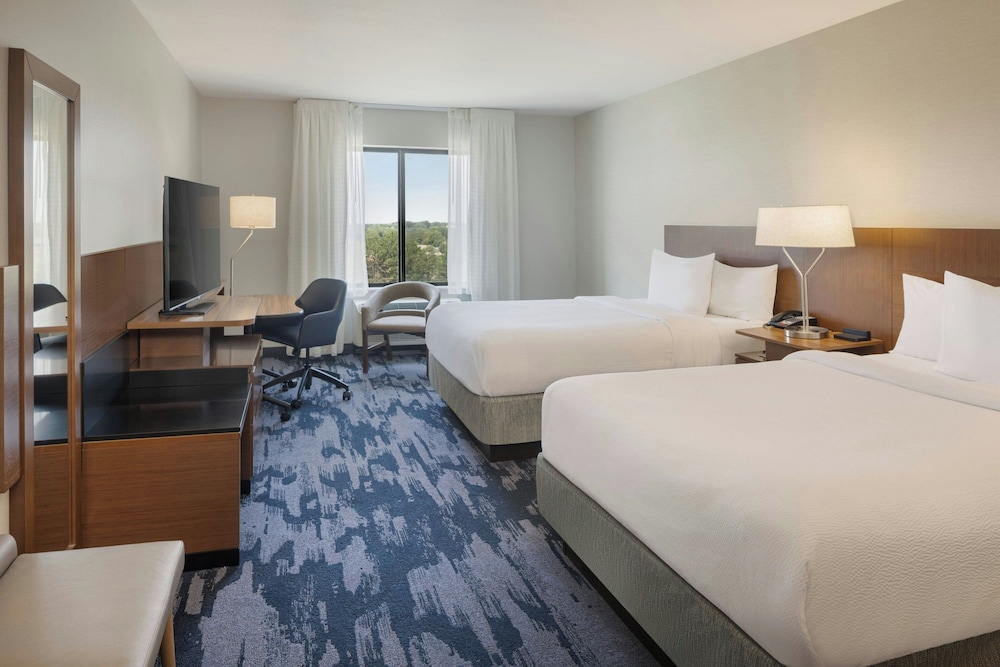 Fairfield Inn And Suites By Marriott Lincoln Southeast 25/64