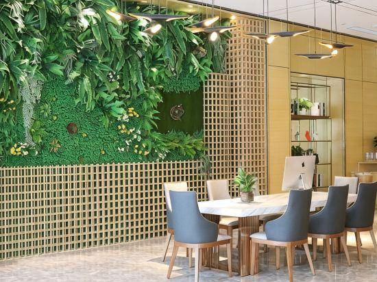 Jiayi Hotel (Heze Danyang Overpass) 22/27