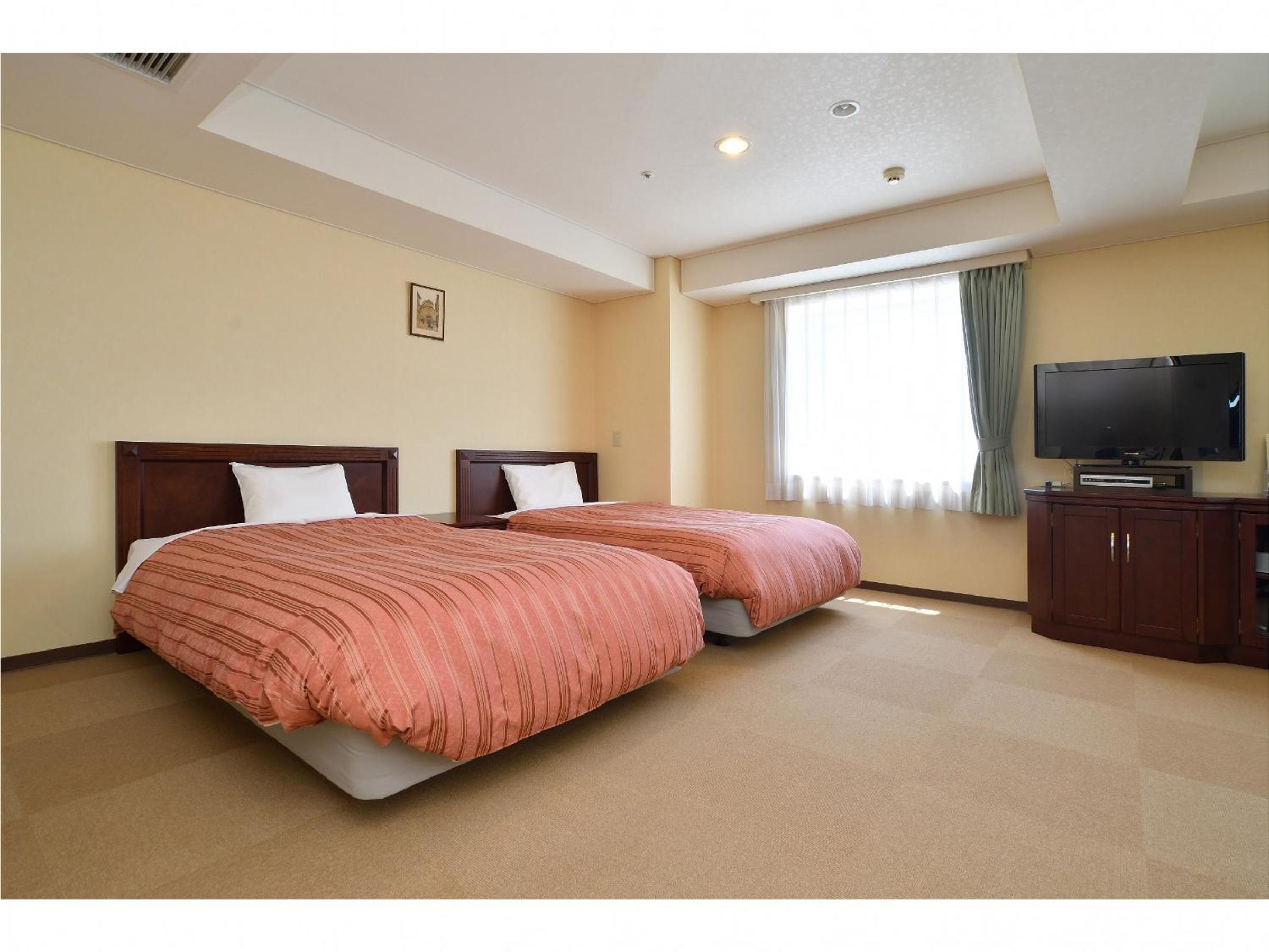 Hyper Hotel Chitose (ex Chitose Station Hotel) 24/57