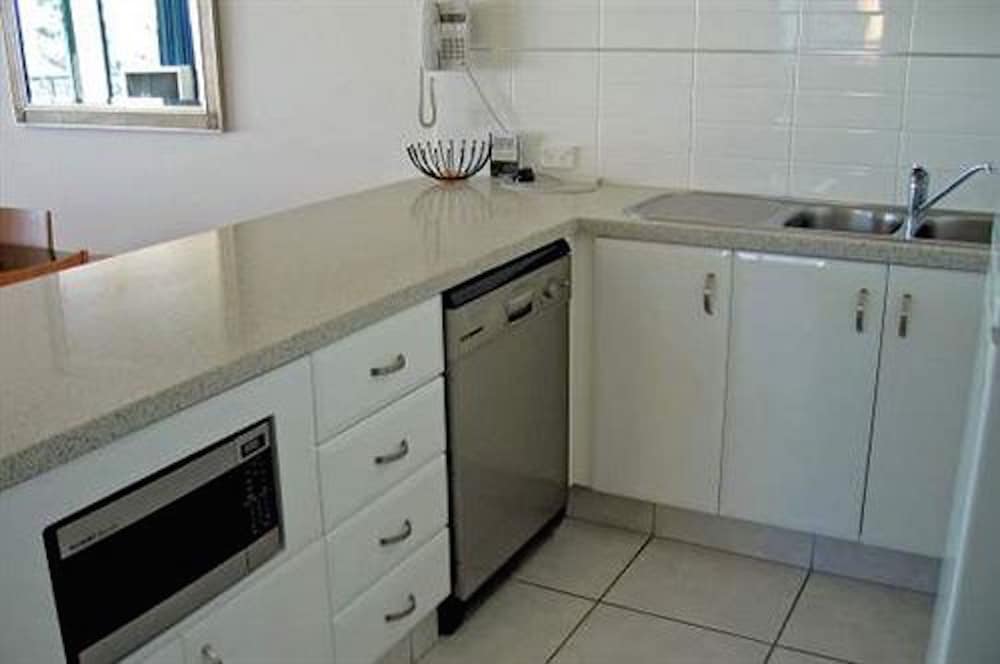 PENINSULAR BEACHFRONT RESORT 30/69