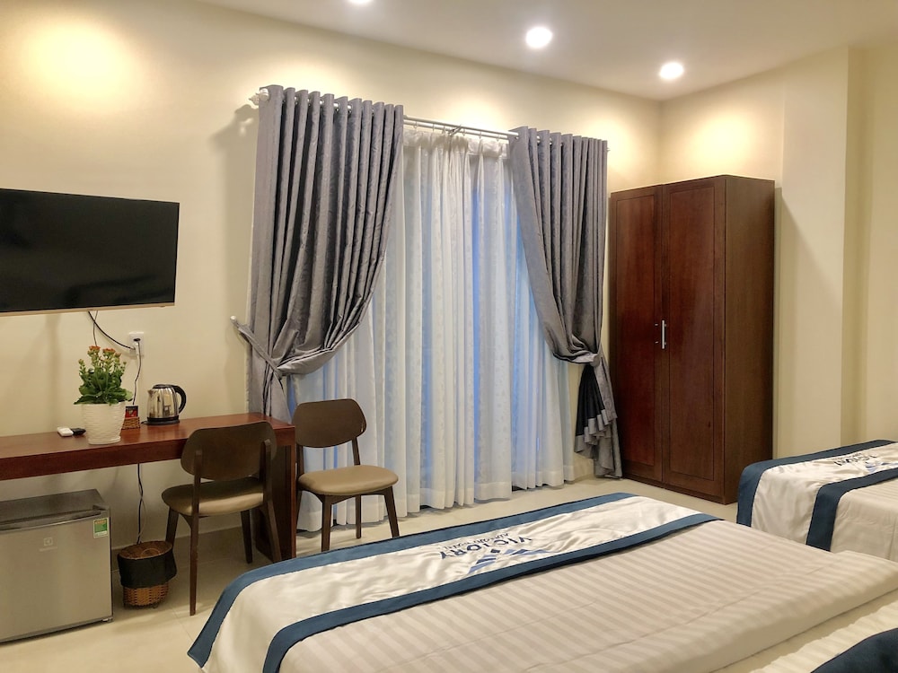غرفة ديلوكس بسرير كينج بشرفة، Victory Airport Hotel 3/6