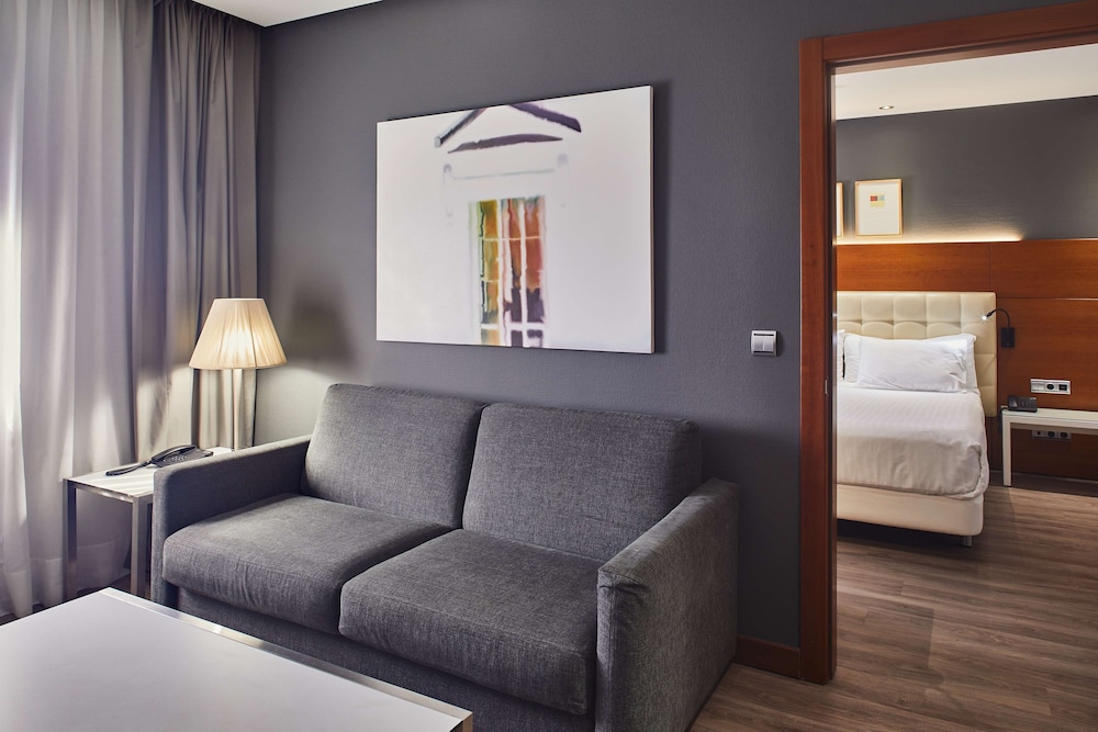 Silken Amara Plaza 48/68