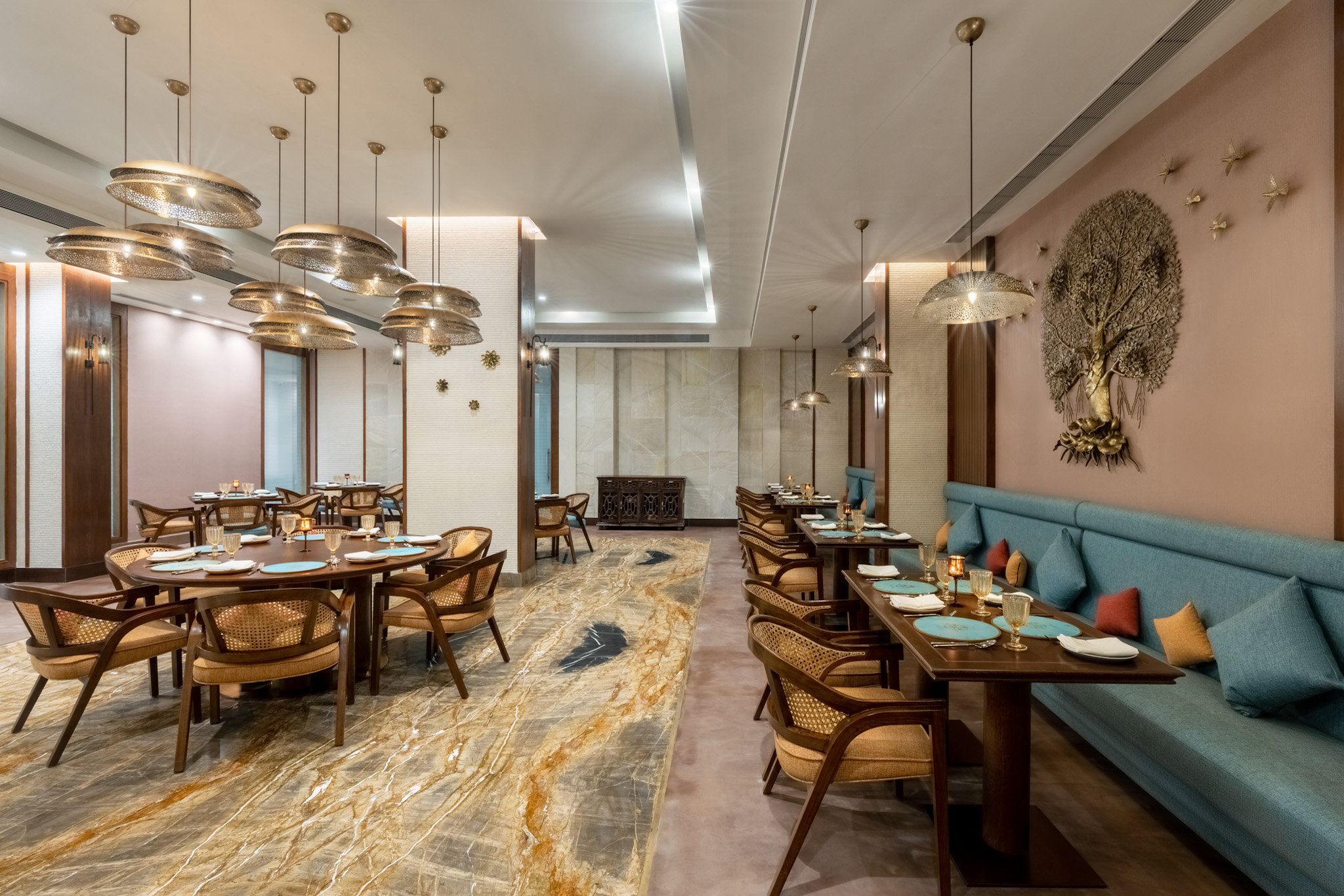 Vivanta Ahmedabad Sg Highway 21/47