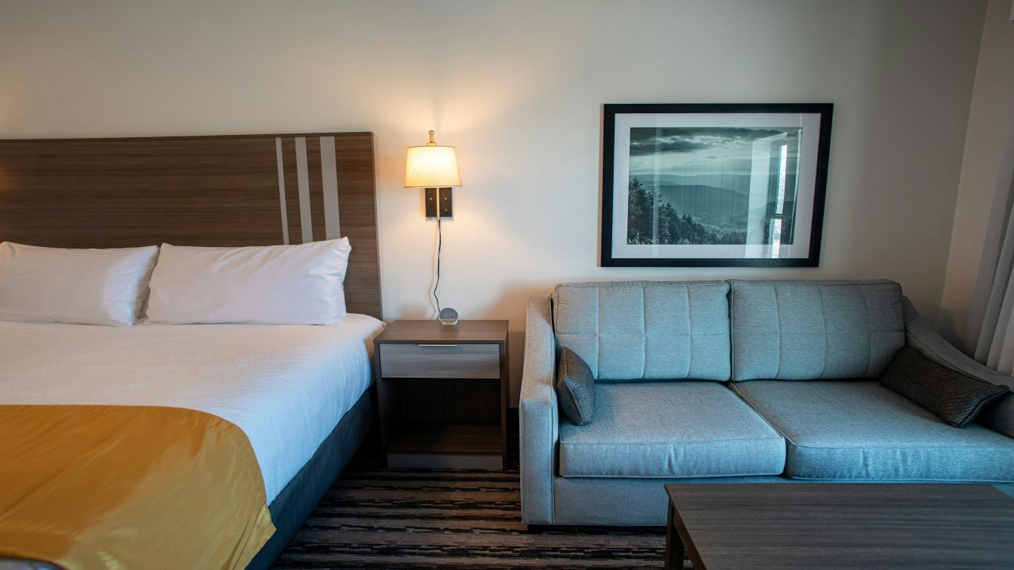 Lodge, Studio, King Bed, Sunset View، Corduroy Inn and Lodge, Trademark Collection by Wyndham 2/4