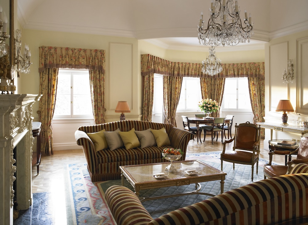 RITZ LONDON 61/99