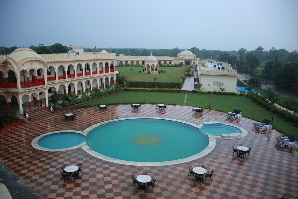 Rajmahal The Palace 46/50