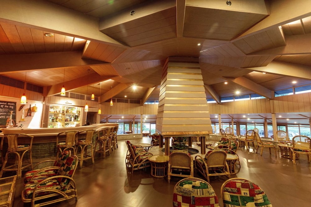 FISH TAIL LODGE 36/50