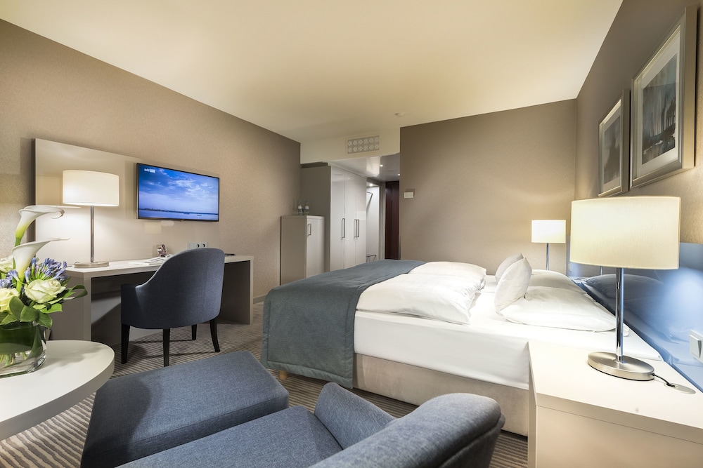 Maritim Hotel Bonn 22/70
