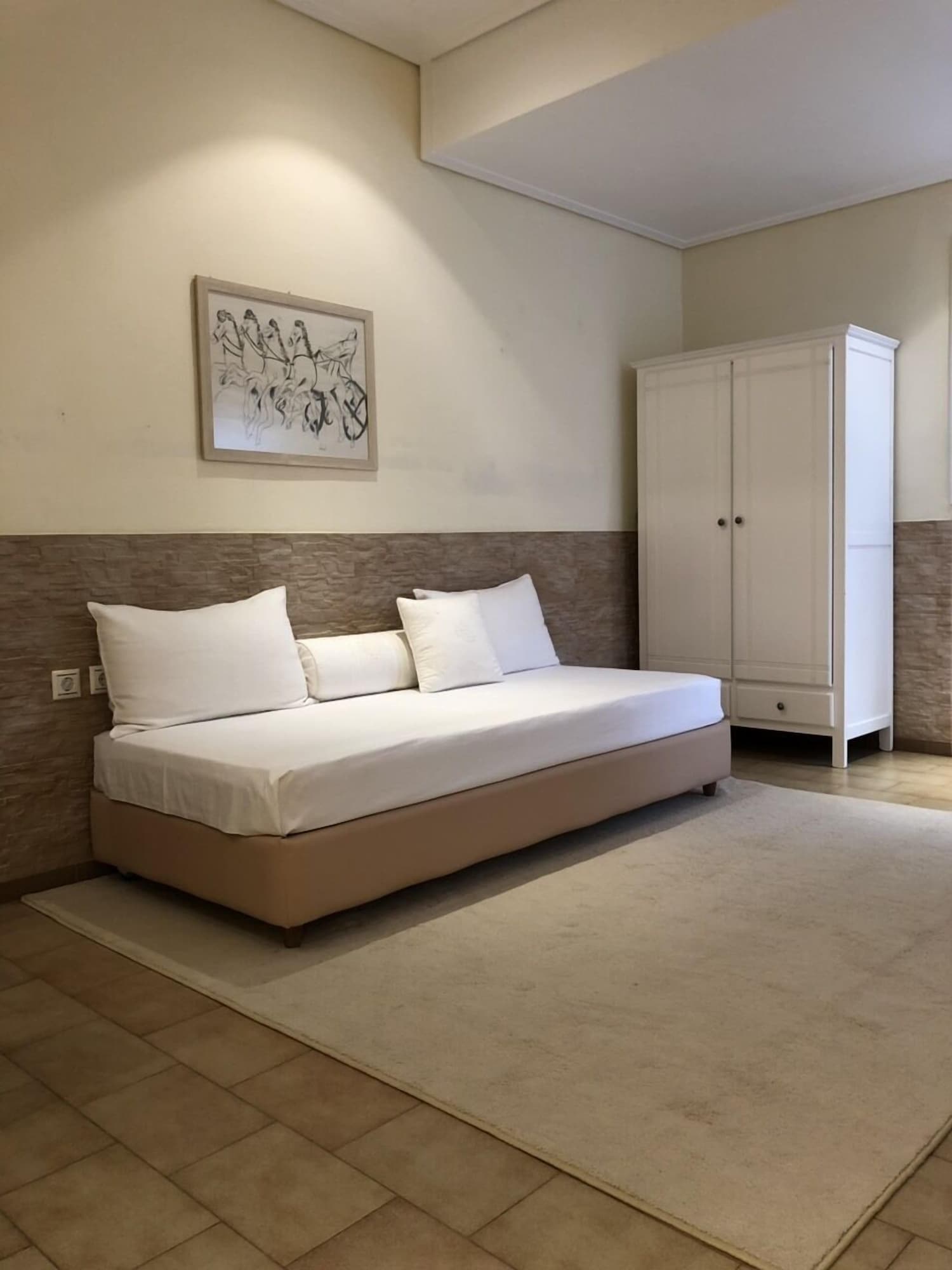 DELUXE, SUITE