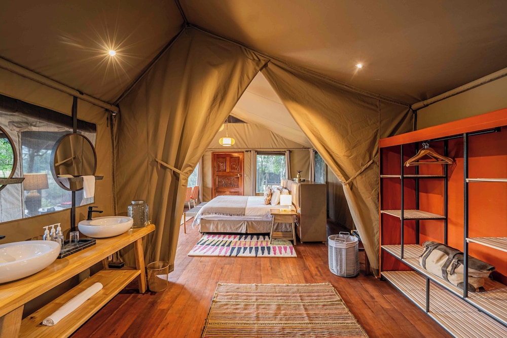ROYAL MARA SAFARI LODGE 33/33