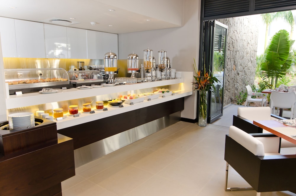 Voila Hotel 44/56