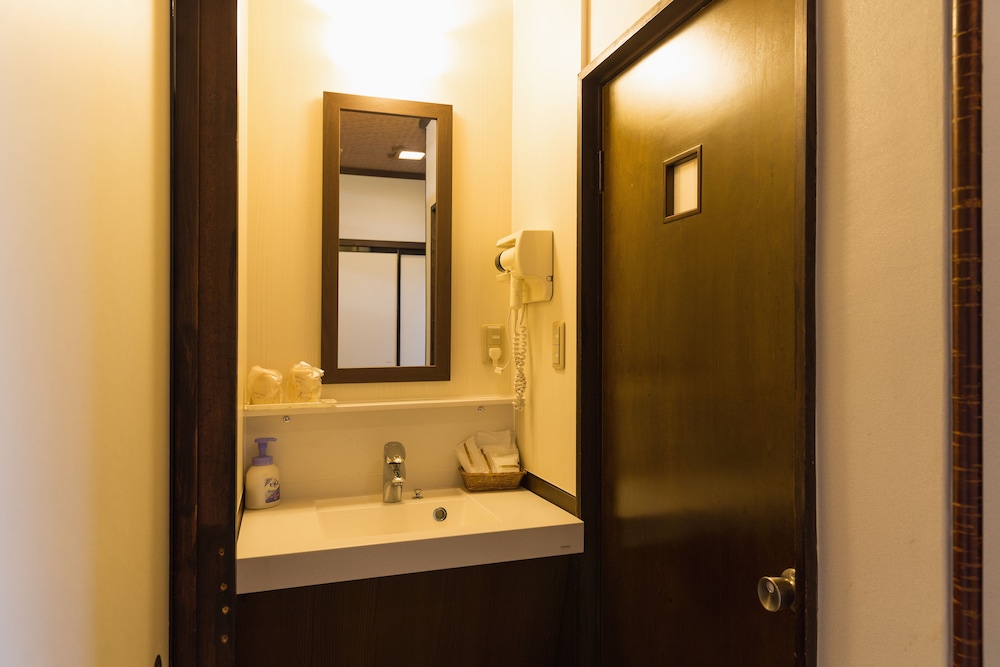 JAPANESE, STANDARD, PRIVATE SHOWER