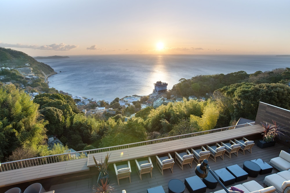 Atami Sekaie 22/23