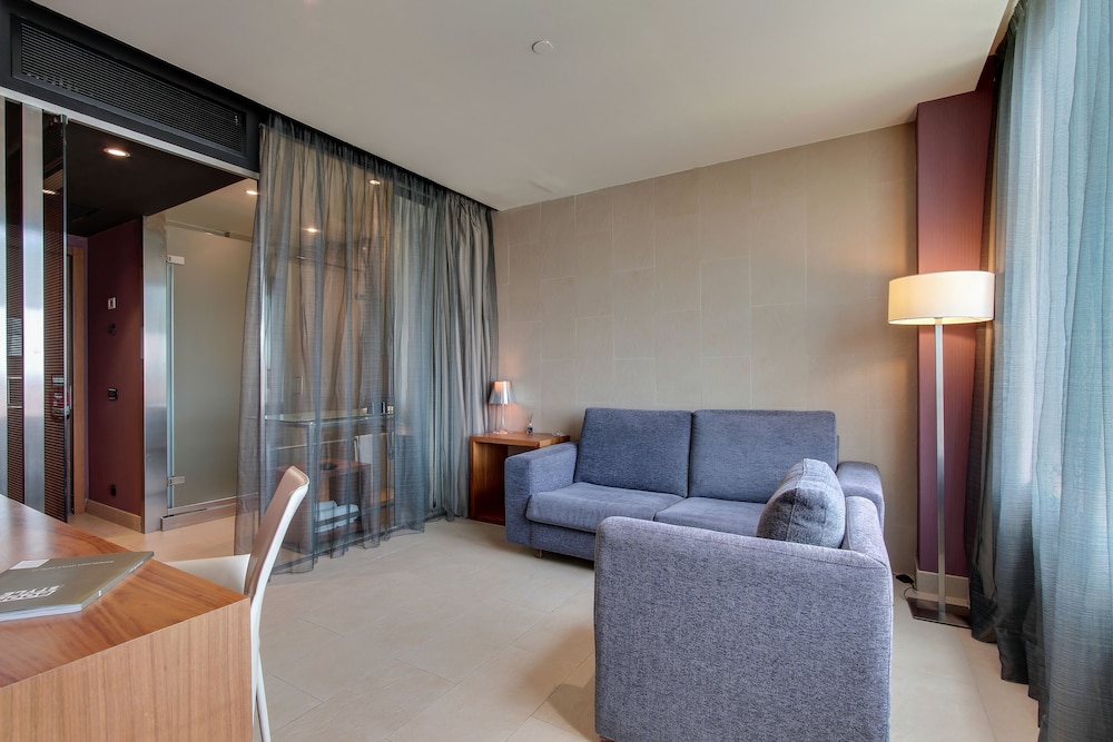 Badalona Tower 30/69