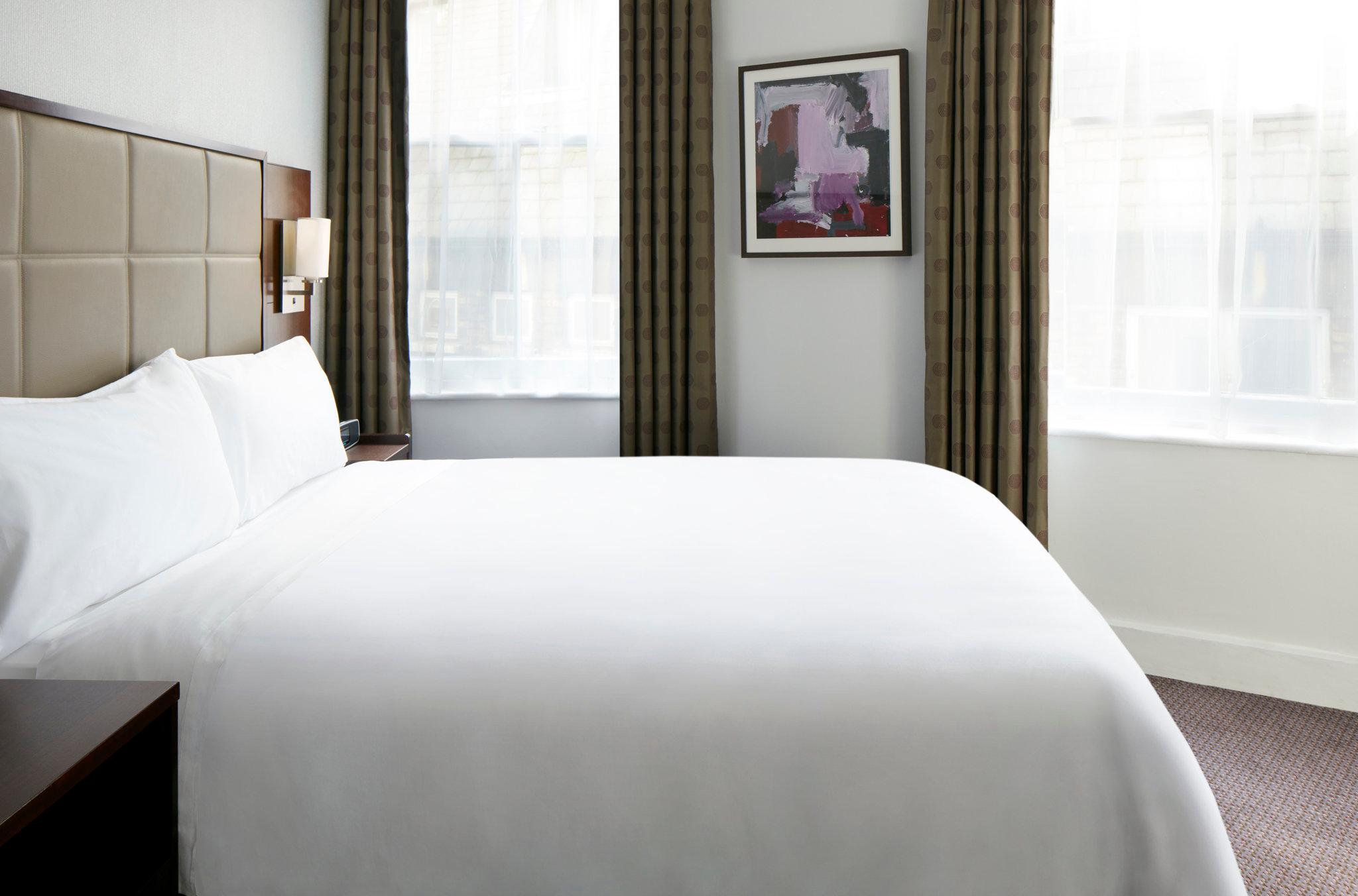 Room, Queen Bed, Small