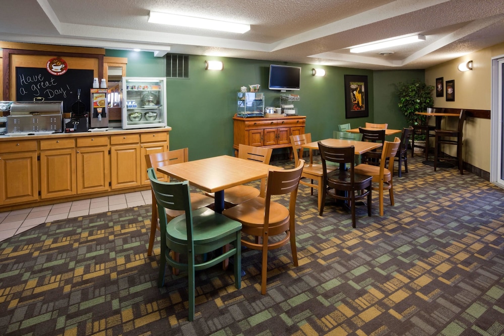 Americinn By Wyndham Little Falls 19/21