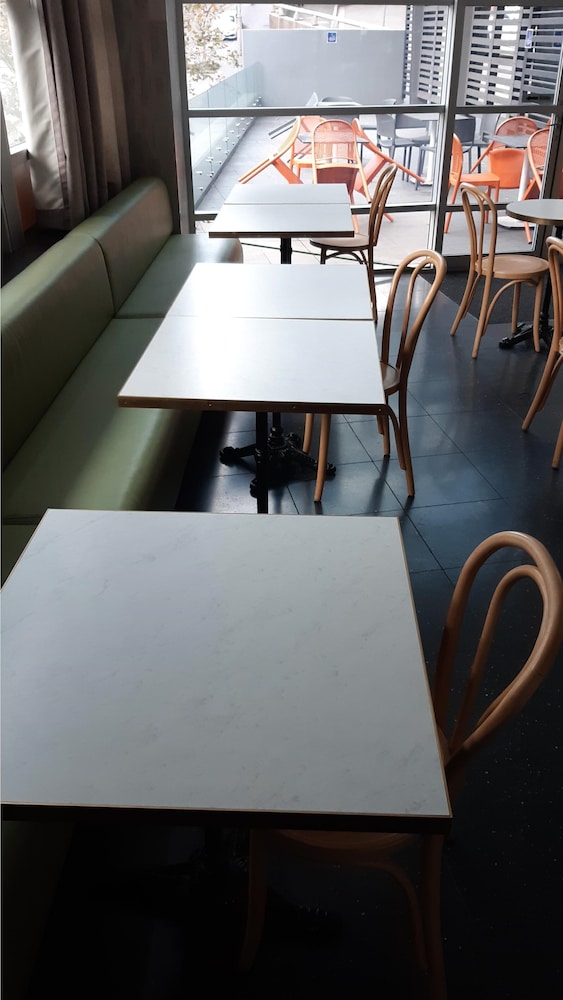 Ibis Budget Sydney East 66/68