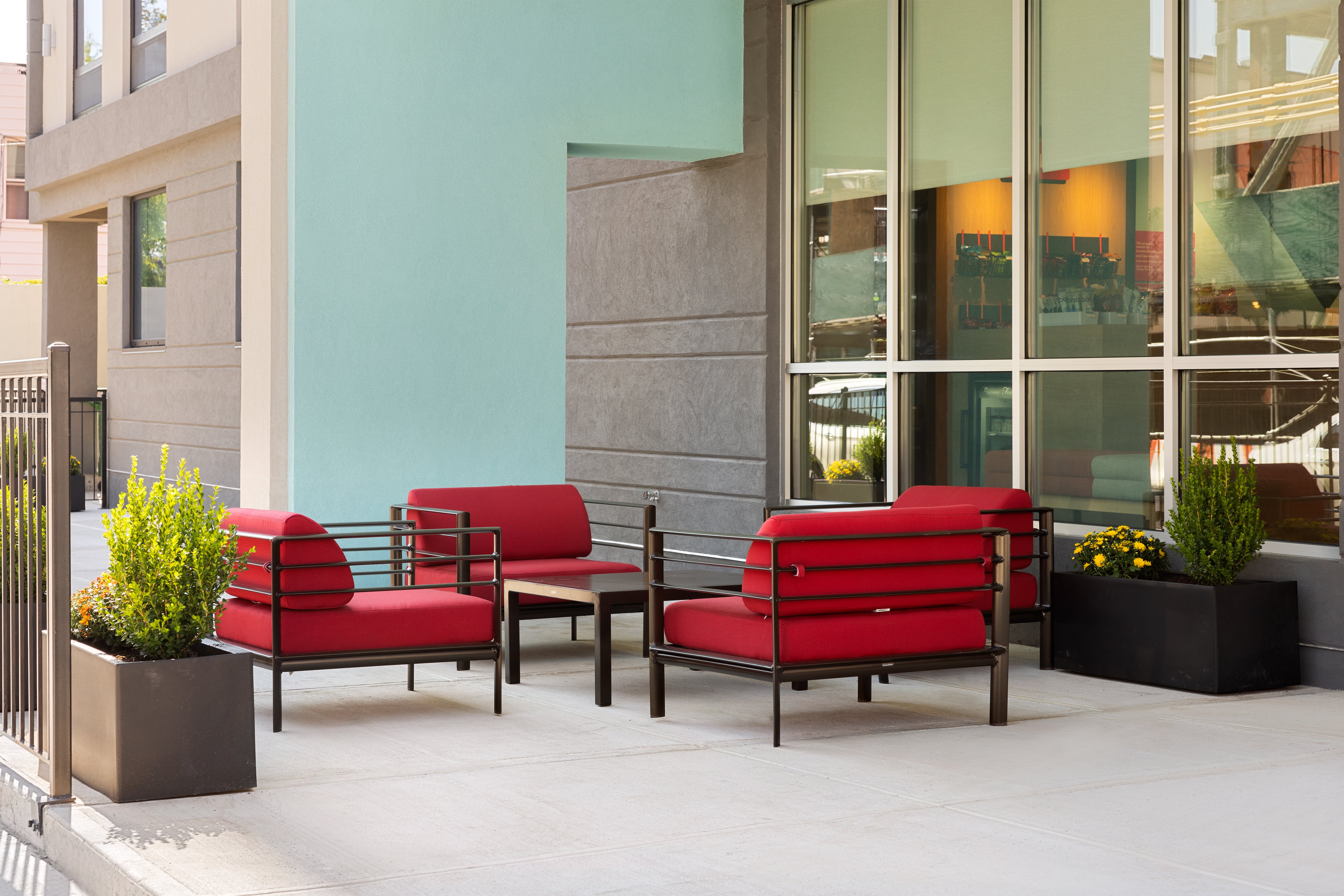 avid hotels - Brooklyn Dyker Heights an IHG Hotel 15/35