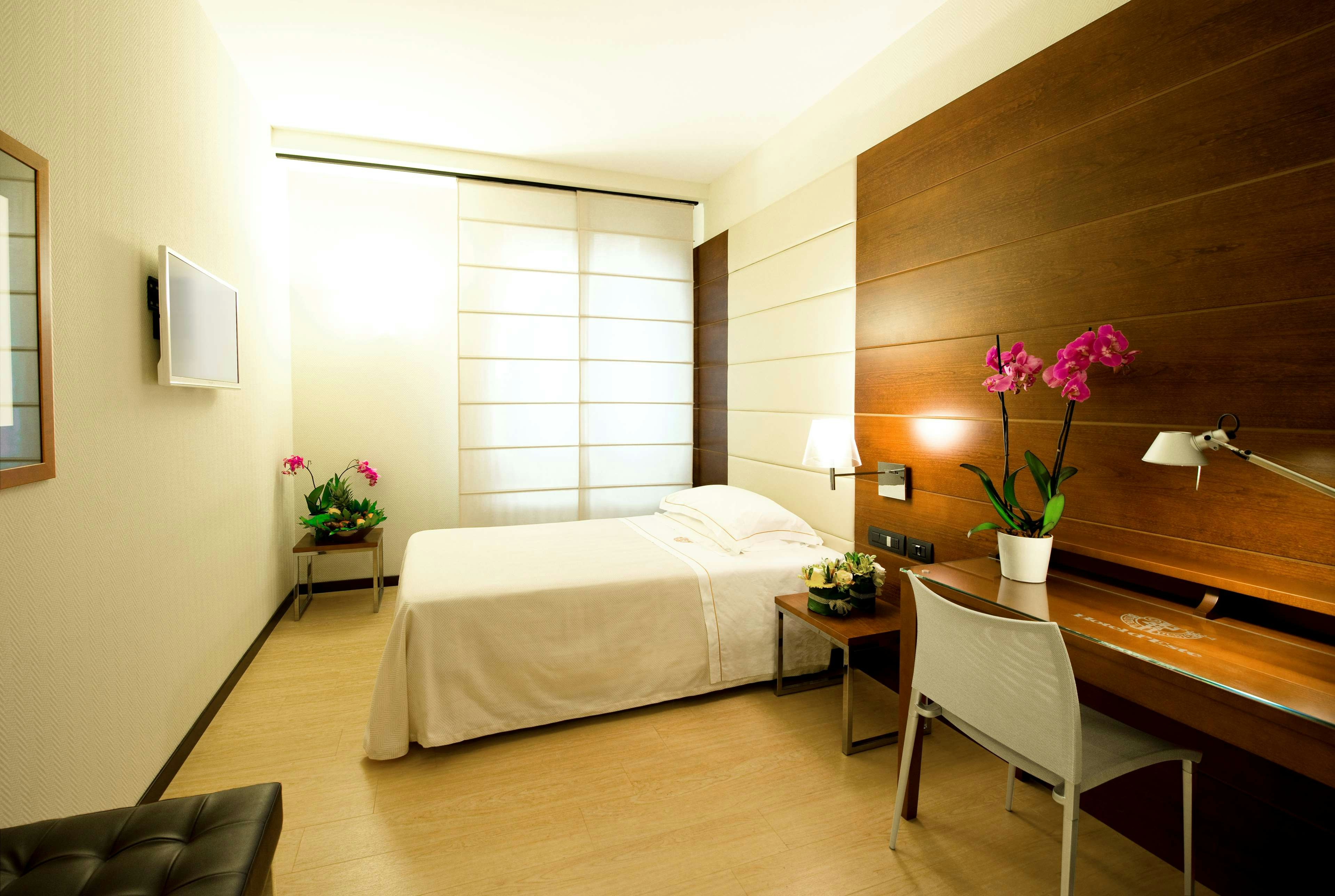 QC room Milano Porta Romana 14/33
