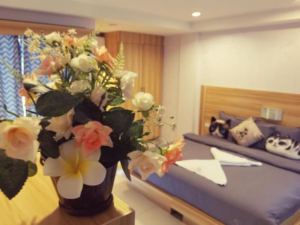 Cat Story Hotel 33/34