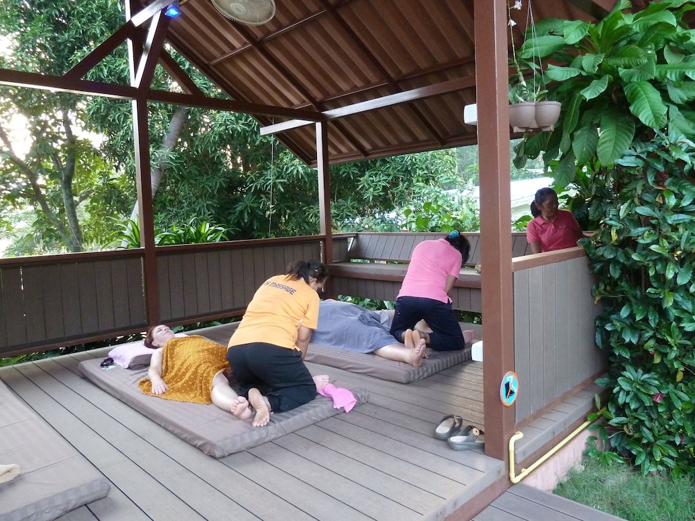 Koh Mak Buri Hut Natural Resort 44/74