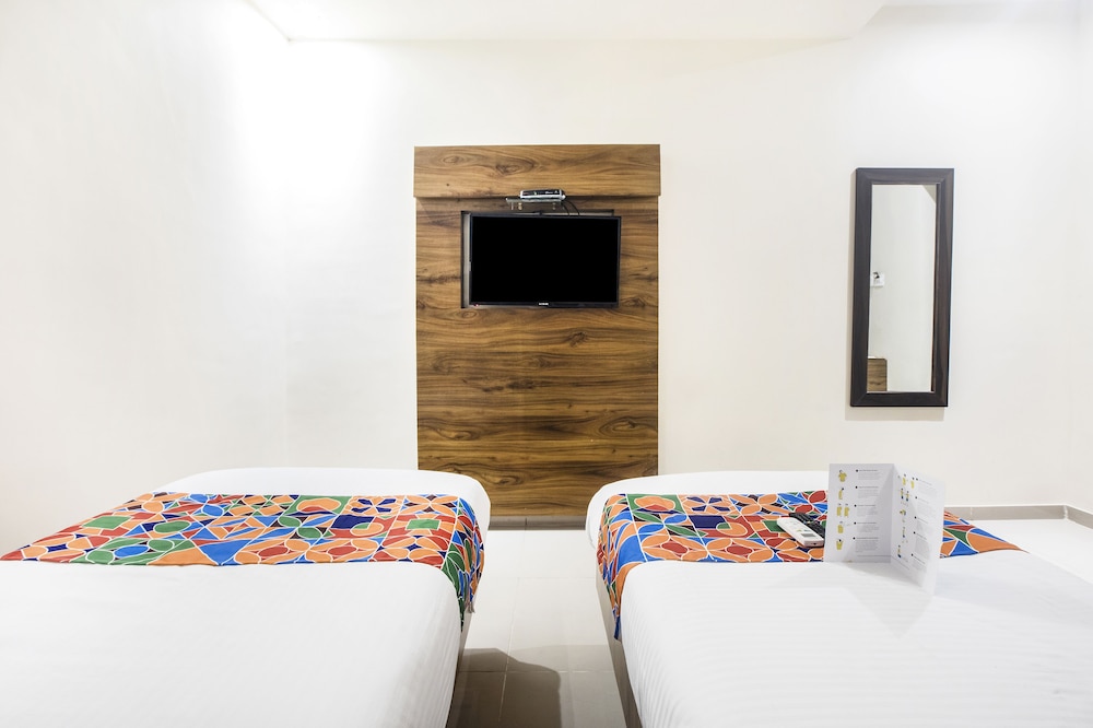 Fabhotel Amour Andheri East 13/17