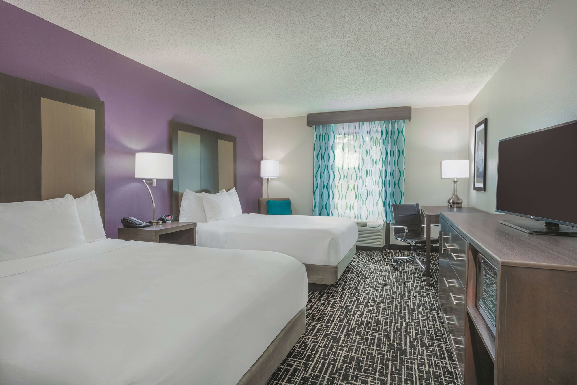 غرفة بسريرين كوين، La Quinta Inn & Suites by Wyndham Covington 6/9