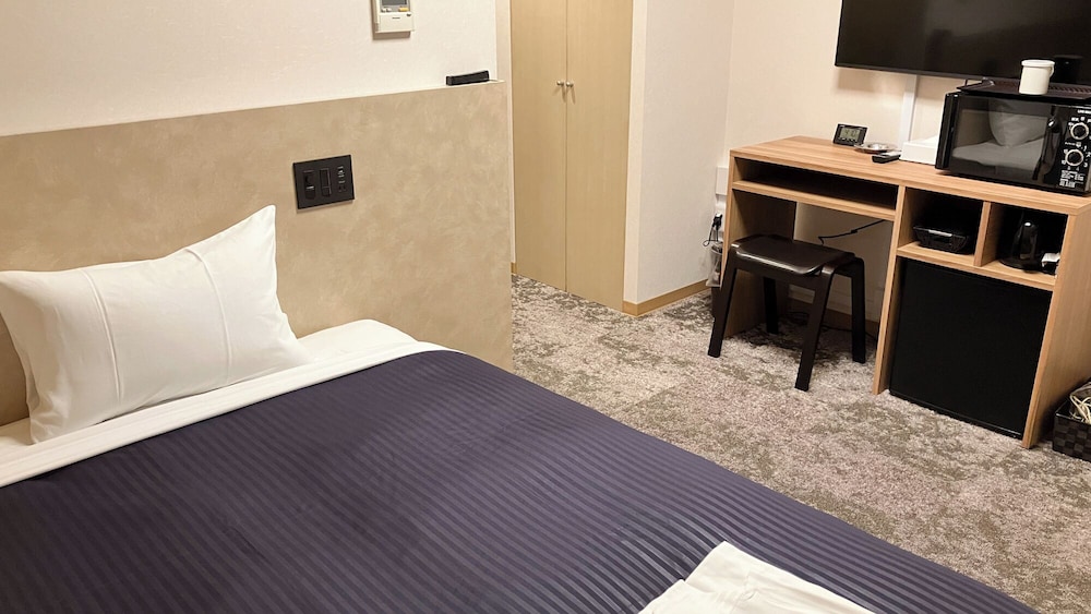 COMPACT, DOUBLE BED