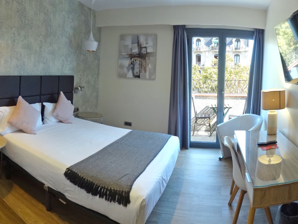 SUPERIOR, DOUBLE BED, BALCONY