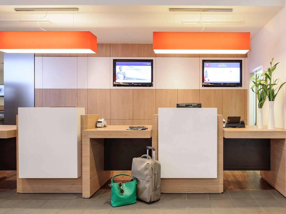 Ibis Dusseldorf Hauptbahnhof 11/67