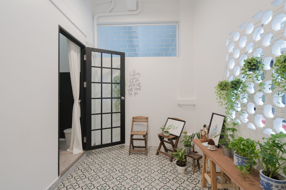 Blu Monkey Boutique Phuket Town 1/50
