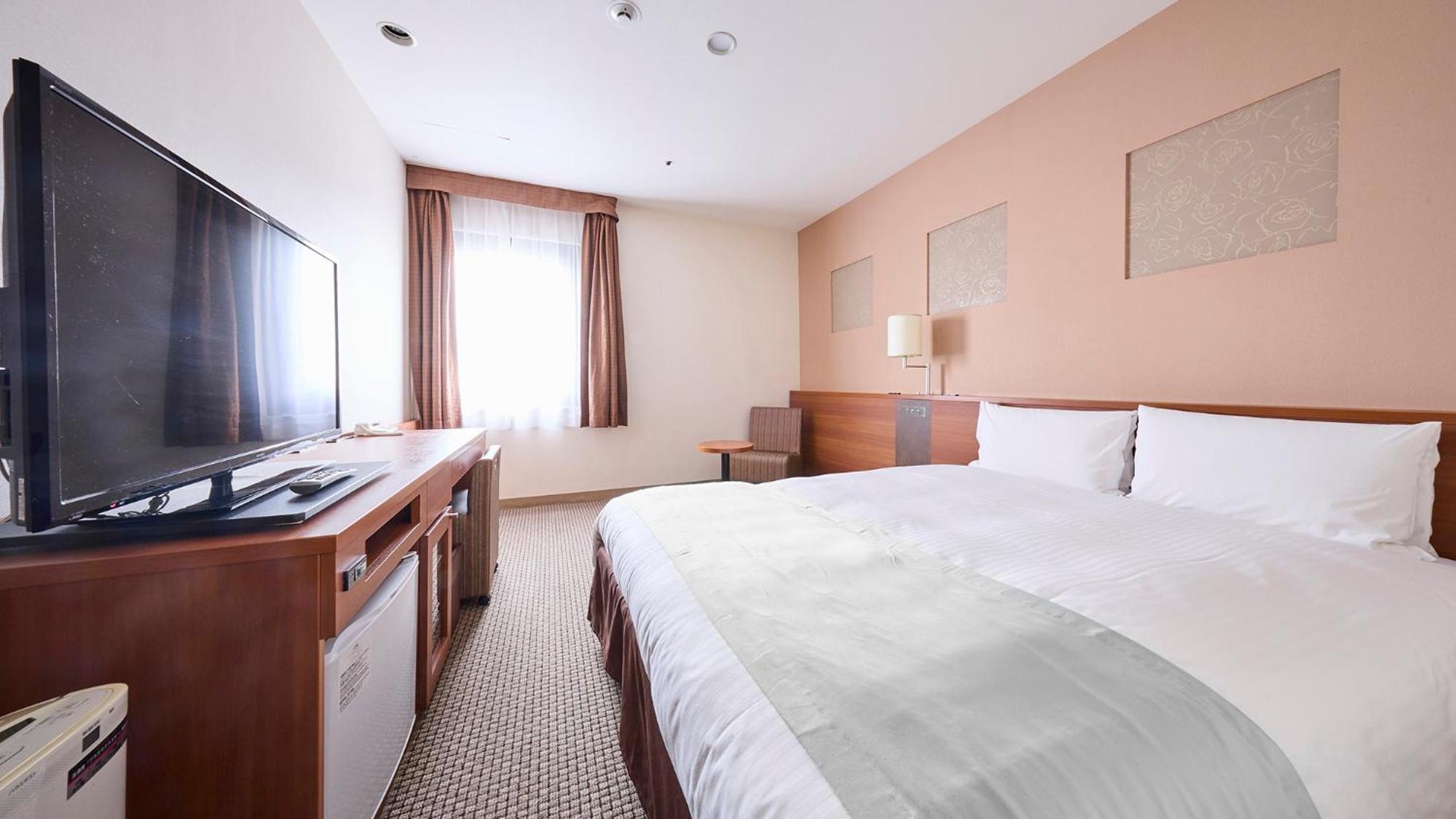 Room, Double Bed, Smoking