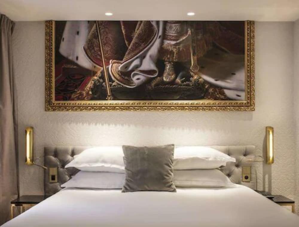 Hotel Eiffel Petit Louvre 26/63