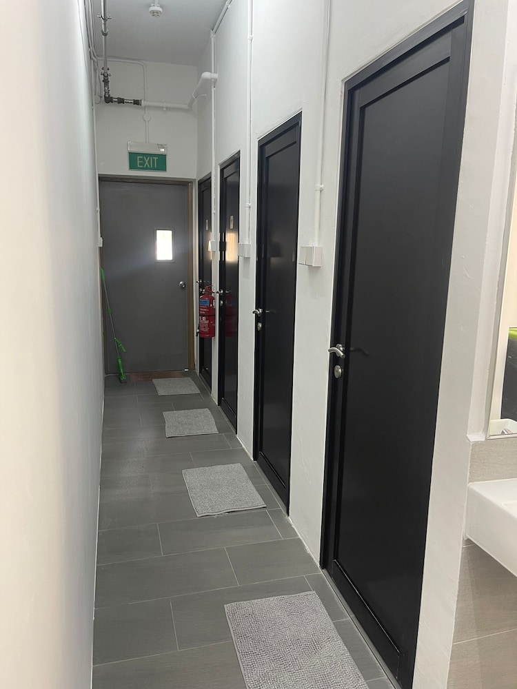 Meadows Hostel 31/49