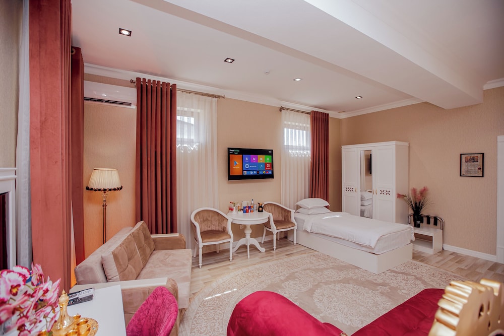 Silk Road Empire Hotel 38/50