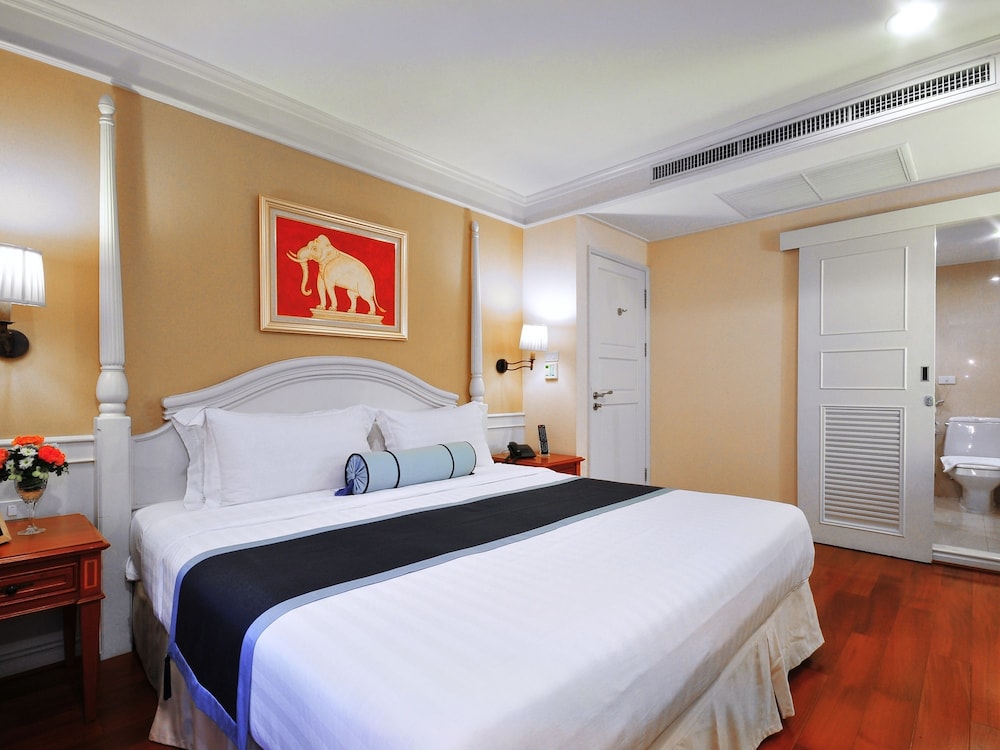 Centre Point Hotel Sukhumvit 10 34/114