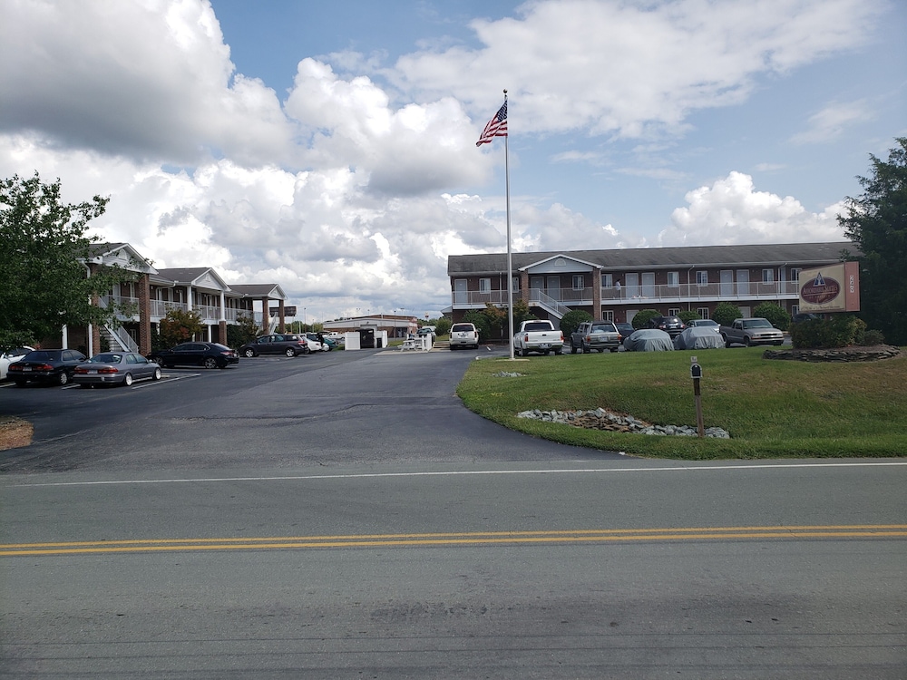 Affordable Suites of America Graham 5/33