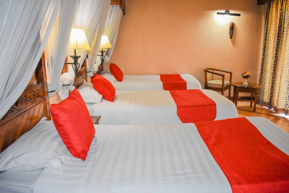 Lake Nakuru Lodge - All Inclusive 4/32
