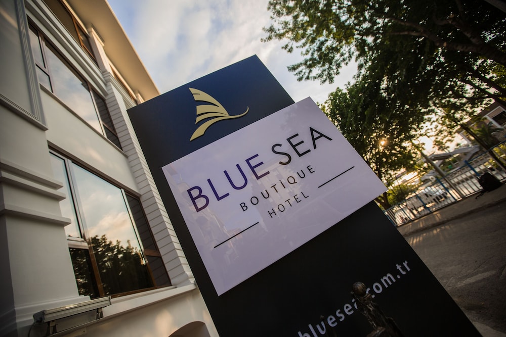 Blue Sea Hotel 24/47