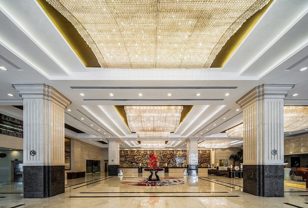 Crowne Plaza Foshan 53/76