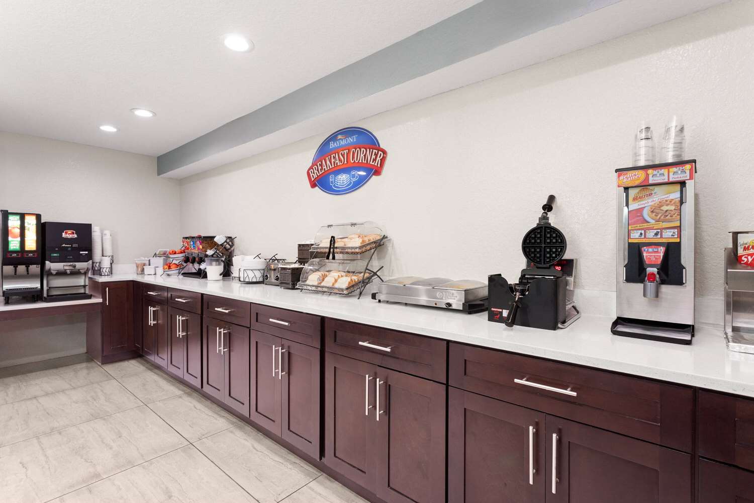 Baymont By Wyndham Punta Gorda/Port Charlotte 7/50