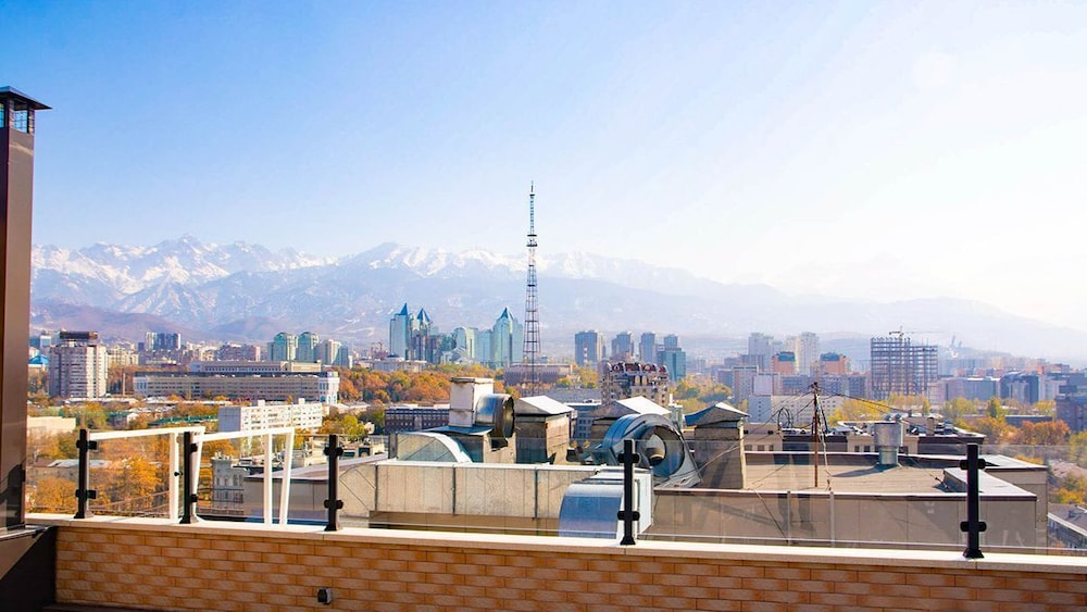 Reikartz Sky Almaty 37/52