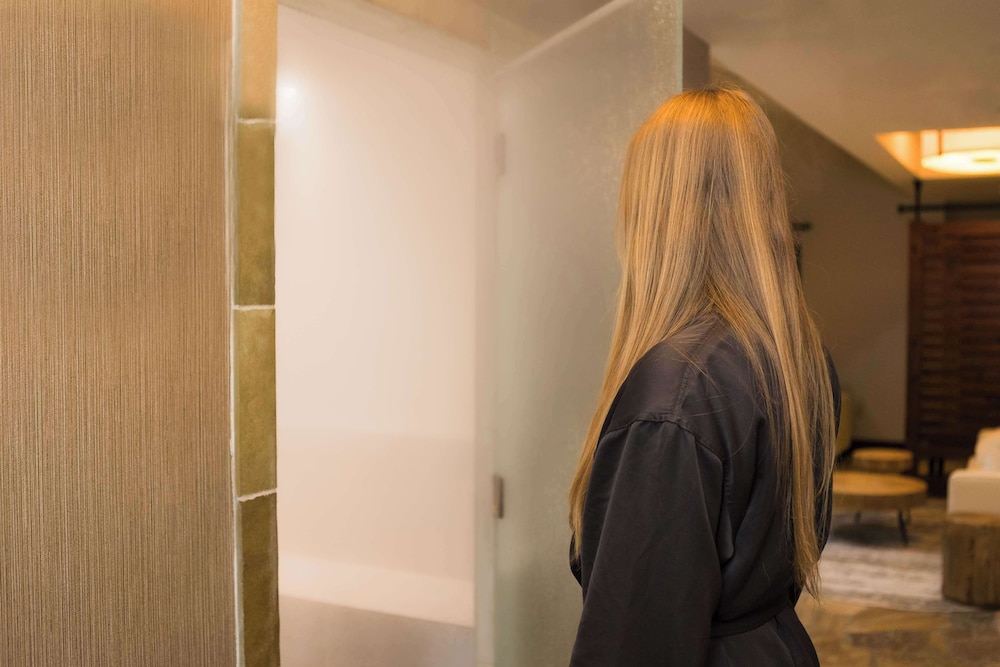 Hyatt Regency Lake Tahoe Resort, Spa and Casino 10/50
