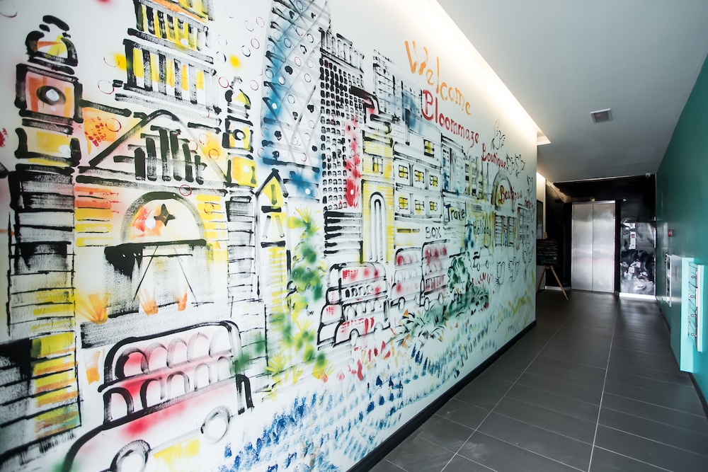 Bloommaze Boutique Hotel 65/69