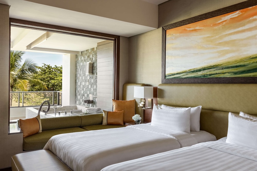 Junior Suite, Twin Beds, Garden View, Ocean Wing